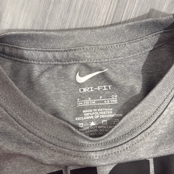 Nike Set of 2 - Picture 2 of 3